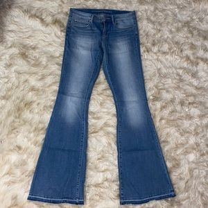 NWOT Articles of Society Flare Jeans. Light Wash.